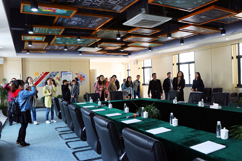 20190404合肥高新区长宁社区来庐阳部落先锋app官网文创园考察学习  (2).jpg